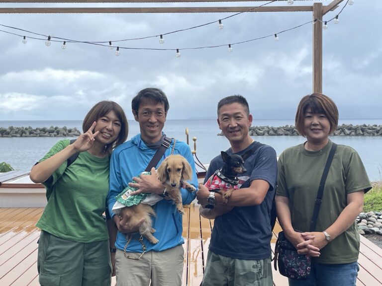 【わんちゃん連れのご夫婦2組が泊まりに来てくれました!】by営業部長