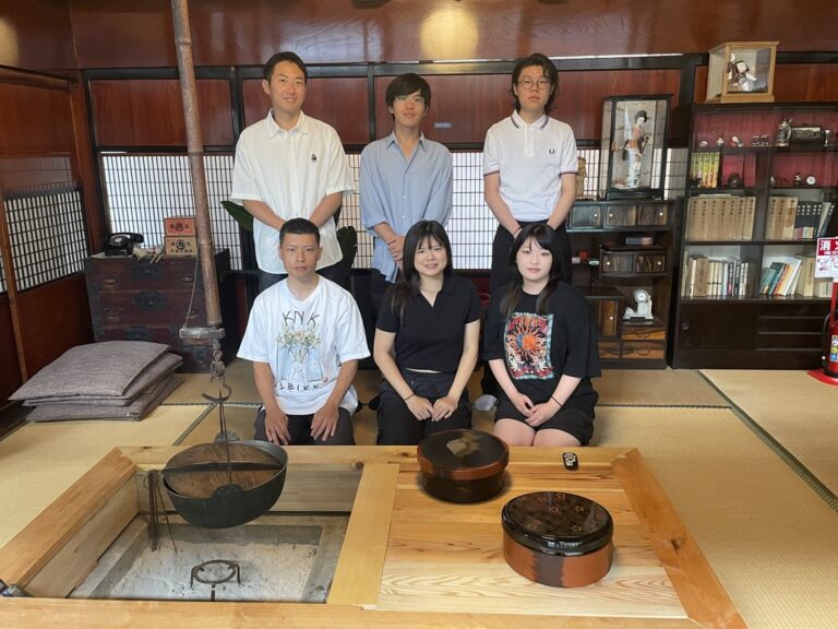 【大学時代の音楽系サークル仲間6人組🎹】by営業部長