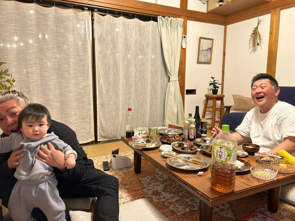 【関西の知人と過ごす、佐渡島・さかさまドッグリゾートの贅沢な時間✨】by営業部長